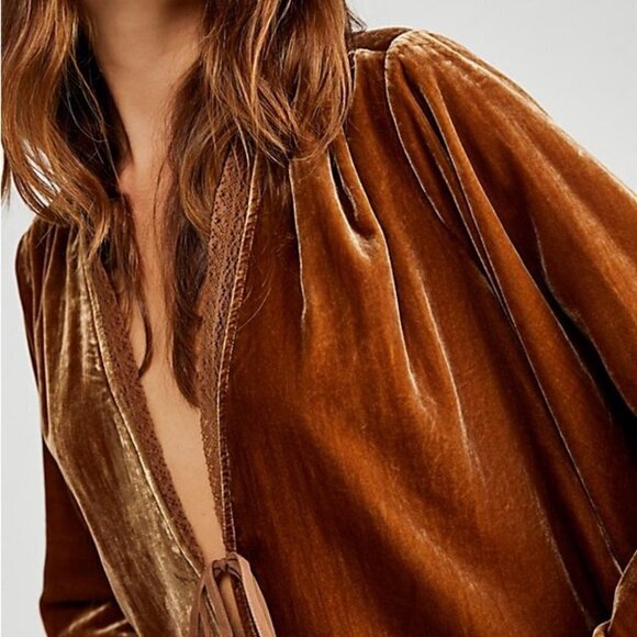 Free People Brown Velvet Bed tie front Lace trim bell sleeves Jacket  size XS - Picture 12 of 14